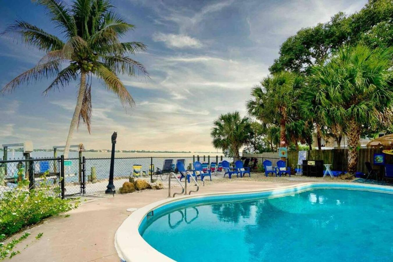 Great After Milton-Scenic Waterfront! Bp Villa Ингълууд Екстериор снимка
